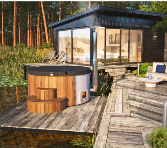 Delux 200 Hot tub with an integrated wood-burning stove