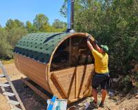 Barrel sauna 280 with wood burning heater assembly